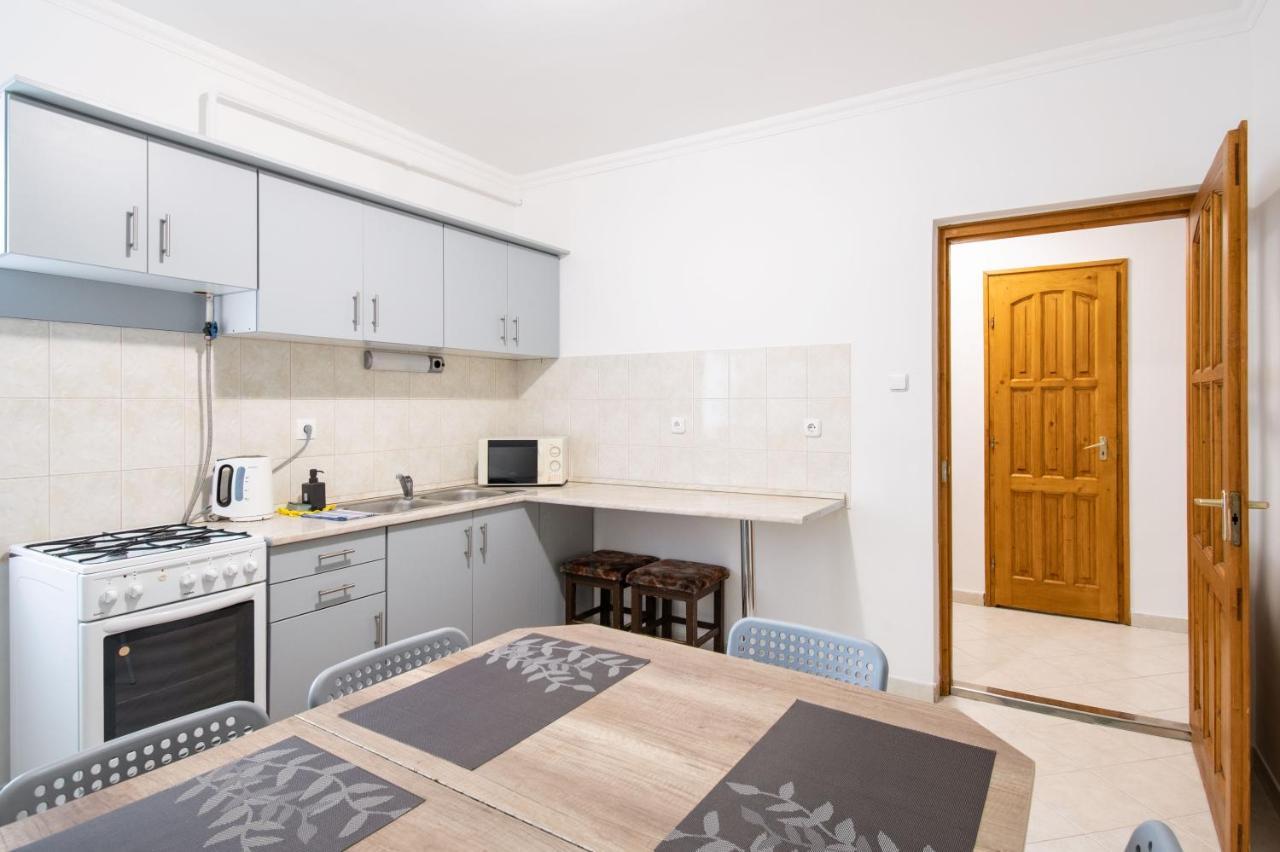 Lux Apartmanok Hajduszoboszlo Bagian luar foto