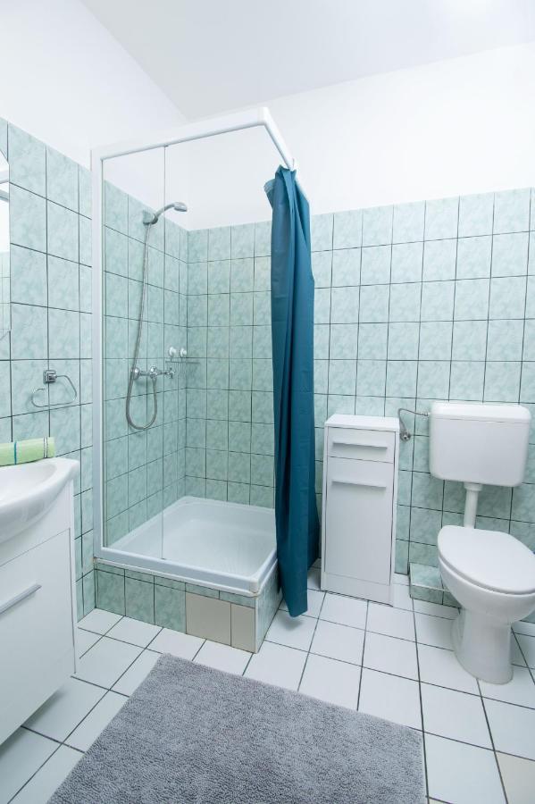 Lux Apartmanok Hajduszoboszlo Bagian luar foto
